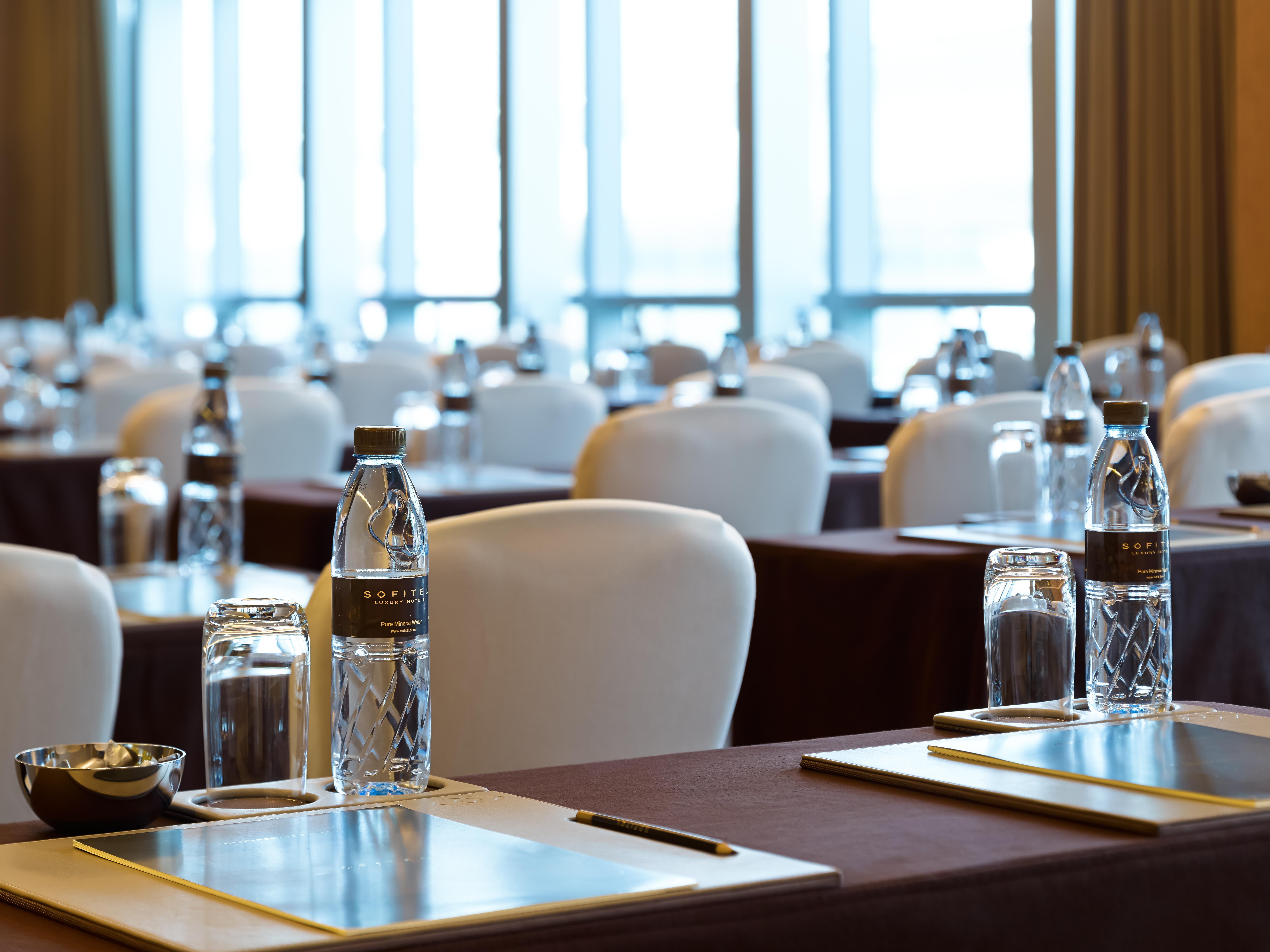 Sofitel Dubai Downtown Hotel Kültér fotó Meeting room